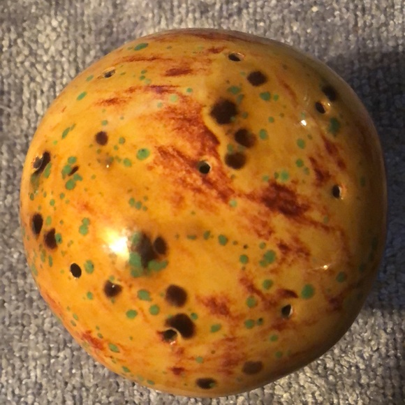 Vintage 1970s Ceramic tan, green, red, & dark brown spots Mushroom Shaker - Picture 3 of 3